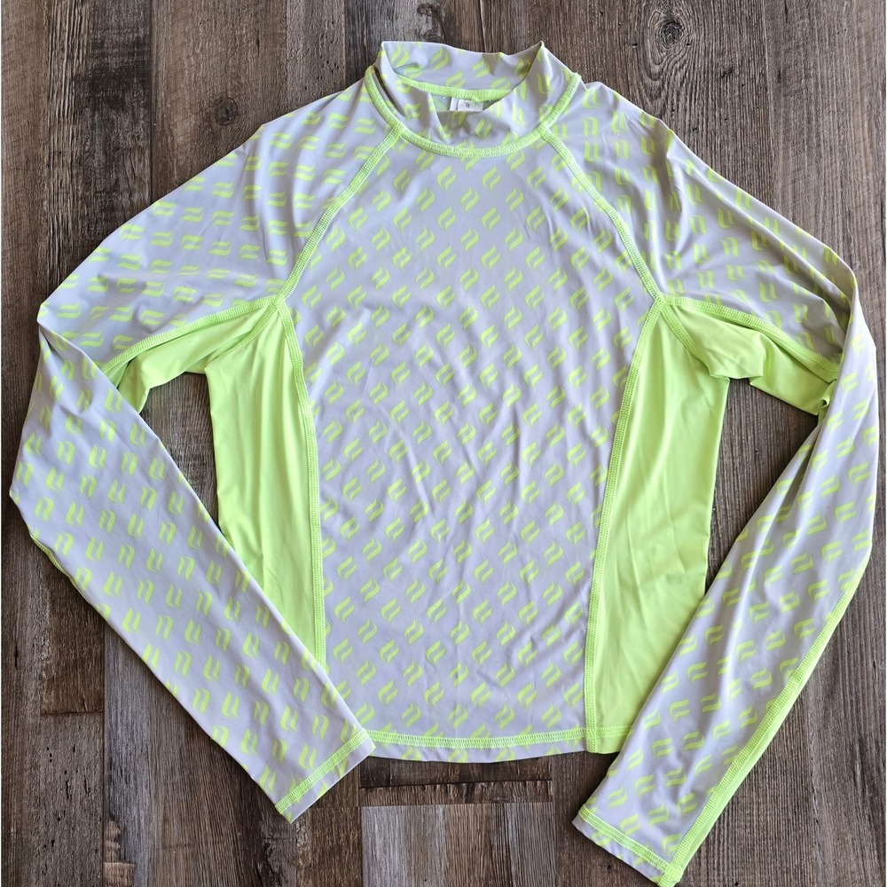 Fabletics Womens Long Sleeve Limeade Top Size‎ S Athletic Neon Logo Slice